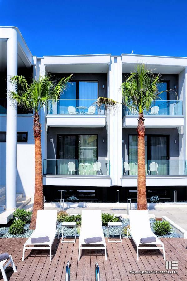 Senso Suites Néa Péramos Dış mekan fotoğraf
